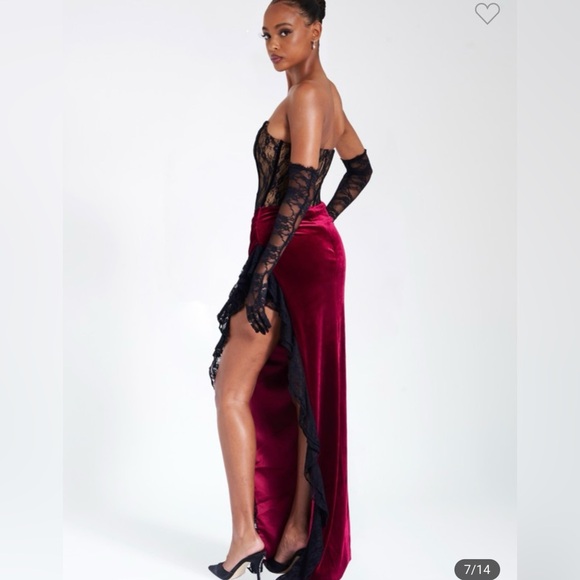 Miss Circle Lace Corset & Velvet maxi dress NWT S-XL - Picture 6 of 11